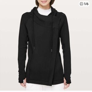lululemon East Coast Easy Wrap  Black Jacket- Size 4